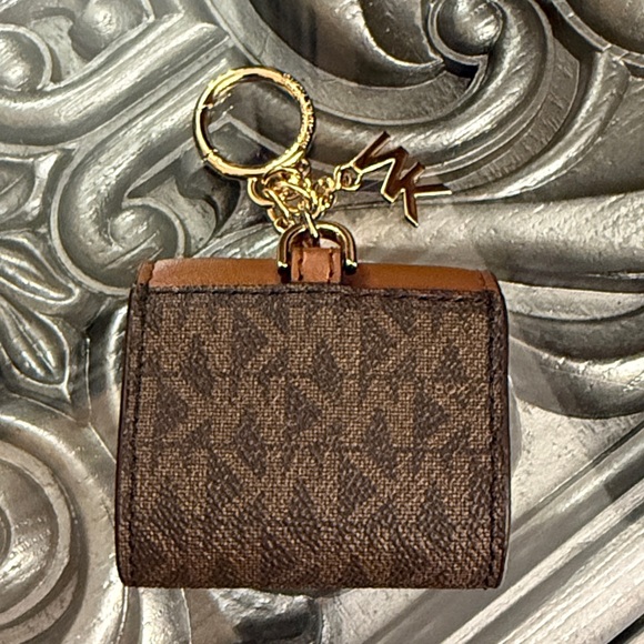 Michael Kors Brown and Tan Leather Logo Keychain Coin Pouch - Picture 4 of 11
